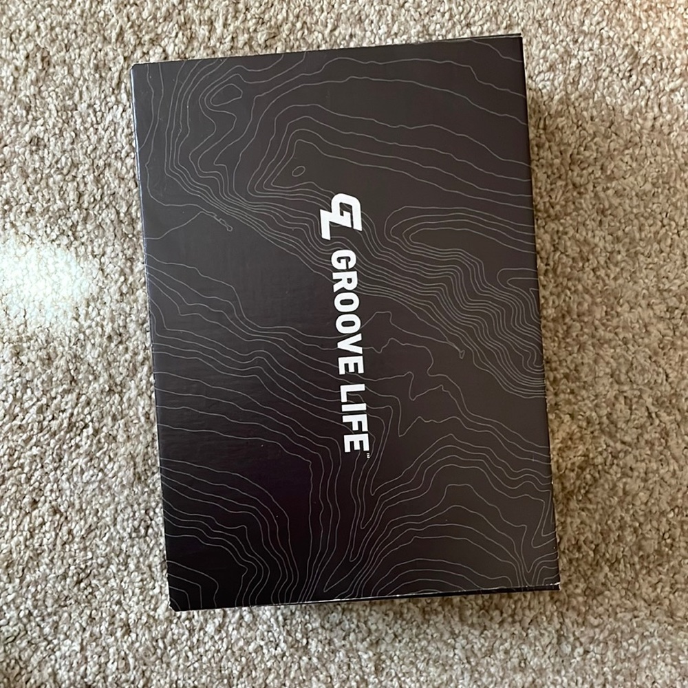 BNIB Groove Life ring and belt gift set